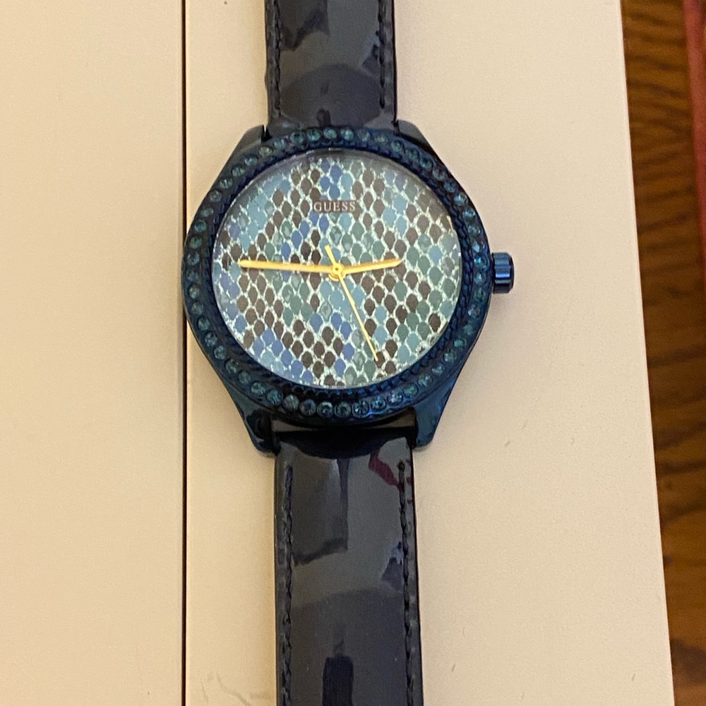 New stunning Guess watch.